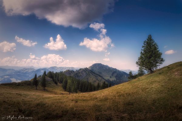 Blick vom Steineberg zum Berggipfel Stuiben auf der Nagelfluhket